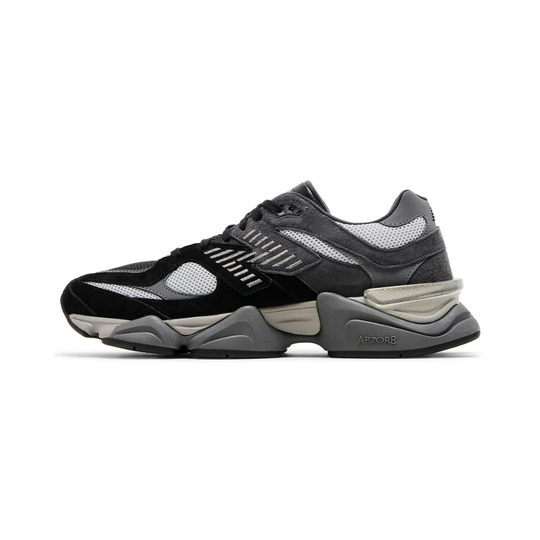 9060 "Black Castlerock"